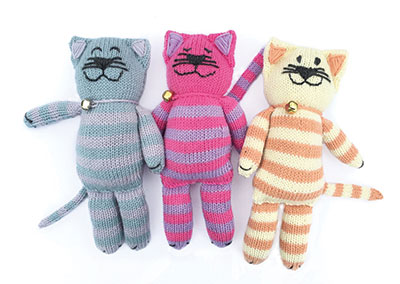 Knitted Happy Cats